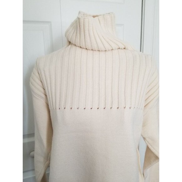 SIDE SLIT TURTLENECK EYELET DETAIL SWEATER SANDSTONE CREAM WOMENS SIZE SMALL - Picture 2 of 10